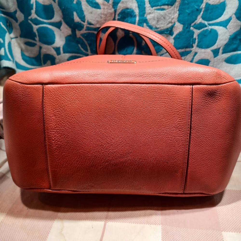 Coach carrie - Picture 3 of 9